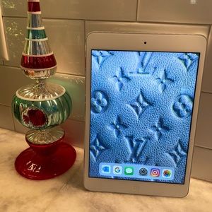 IPad Mini 2. Version 12.5.5, 16 GB.